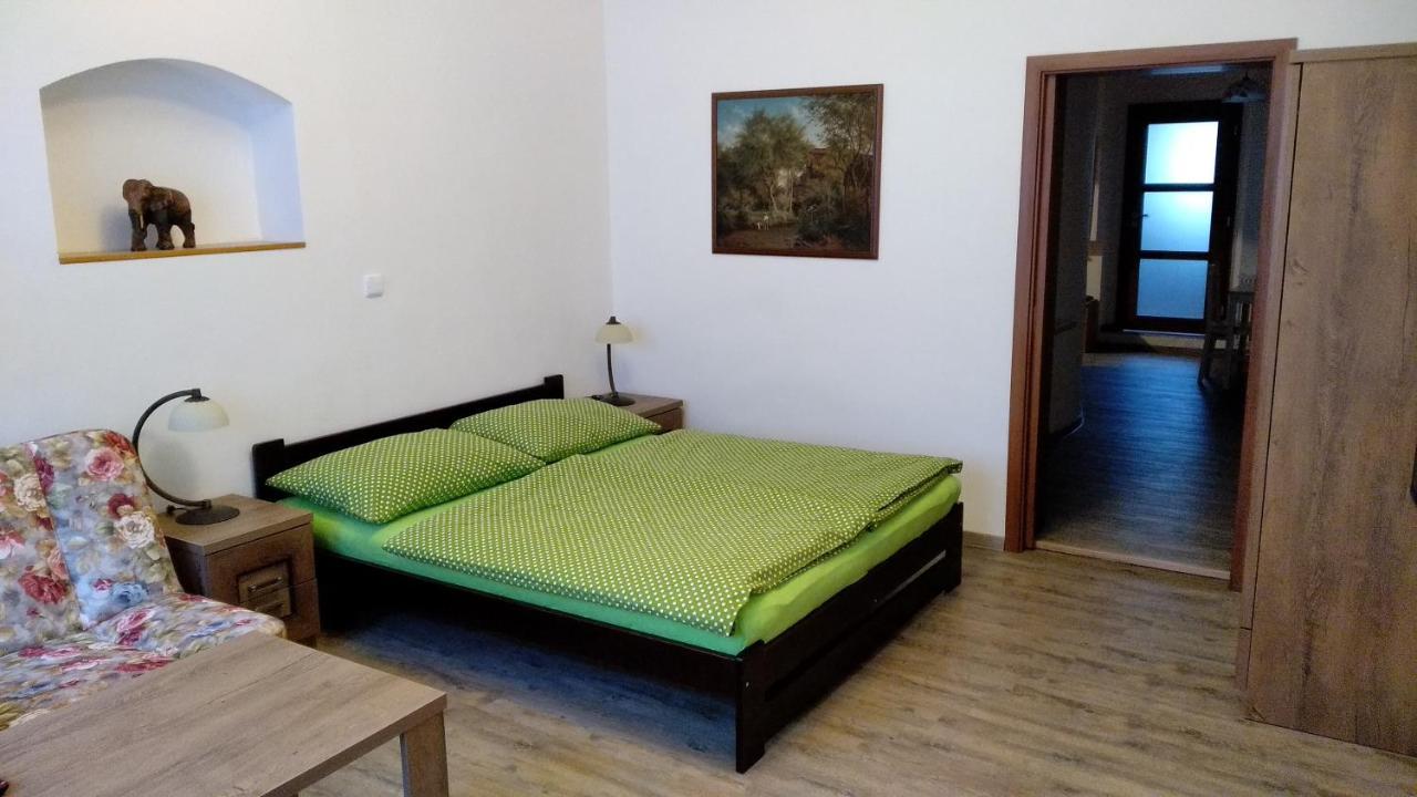 Apartmany Kukacci Hnizdo Benesov nad Ploucnici Exterior photo